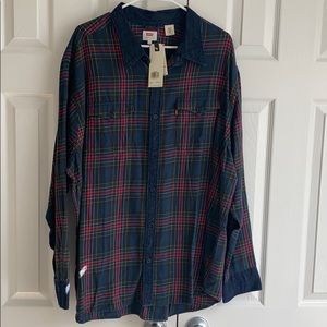 Levi’s flannel